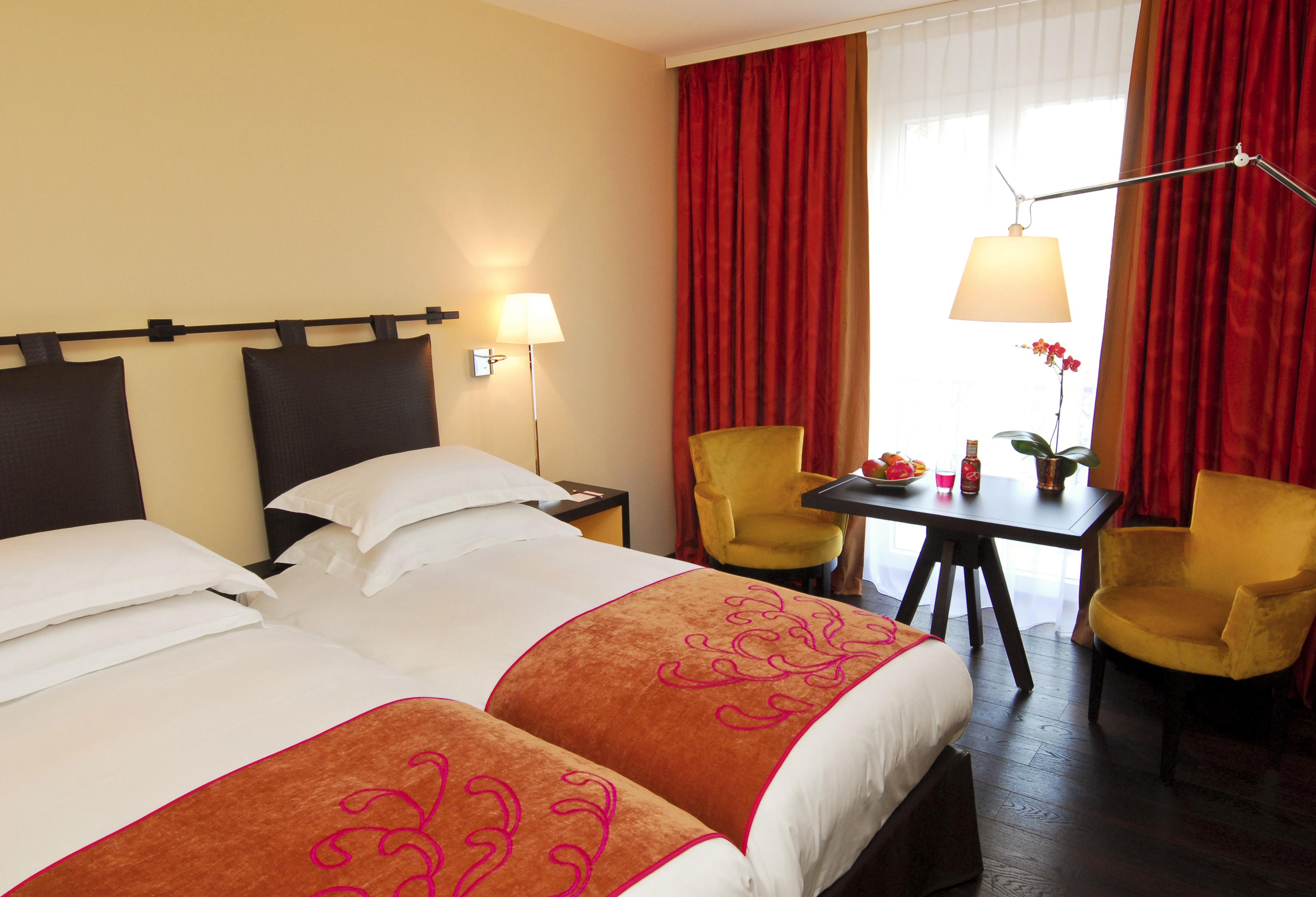 Eastwest Hotel By Malone Geneva Room photo